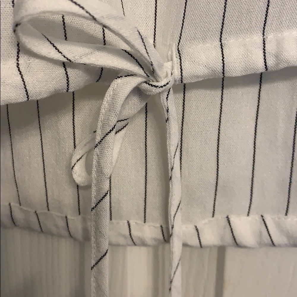 Mossimo Blouse - Picture 4 of 4